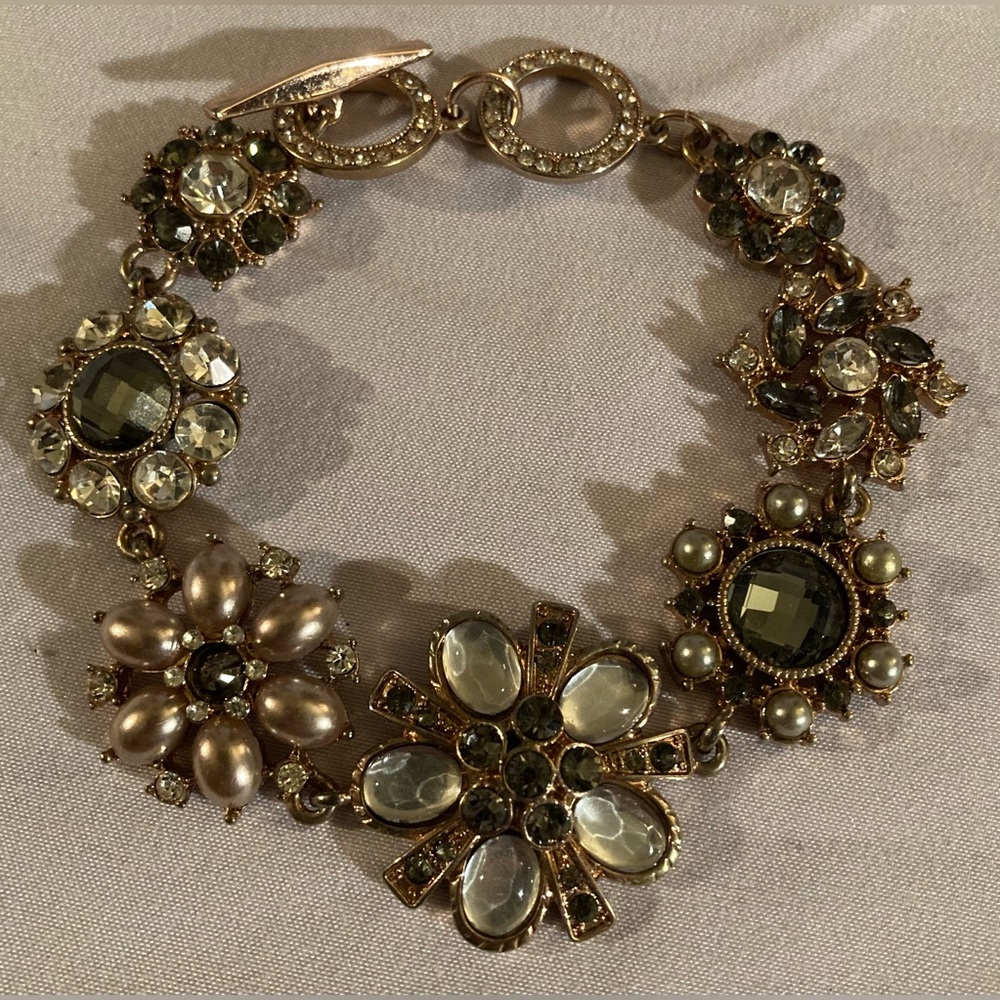 Glitzy Floral Earth Tone Bar Clasp Bracelet